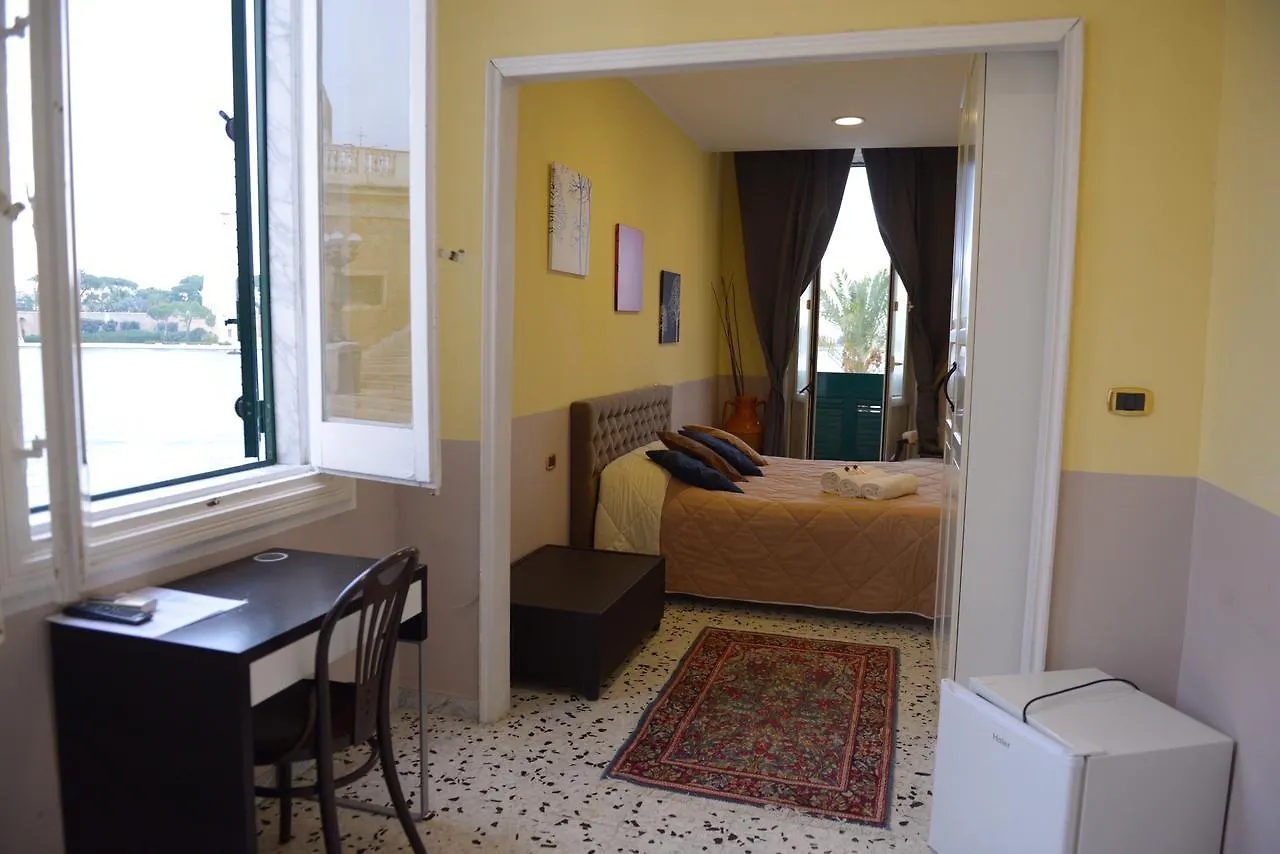 B&B Le Colonne Brindisi 0*,  Italien
